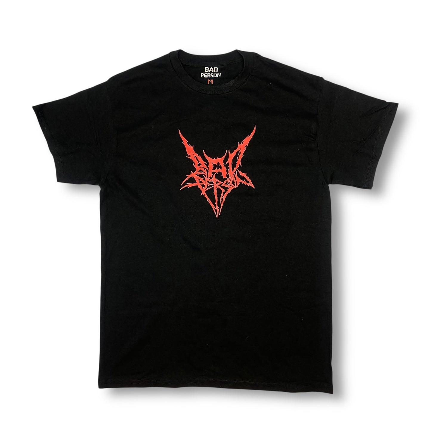 CAMISETA BAD PERSON X MALA RUINA