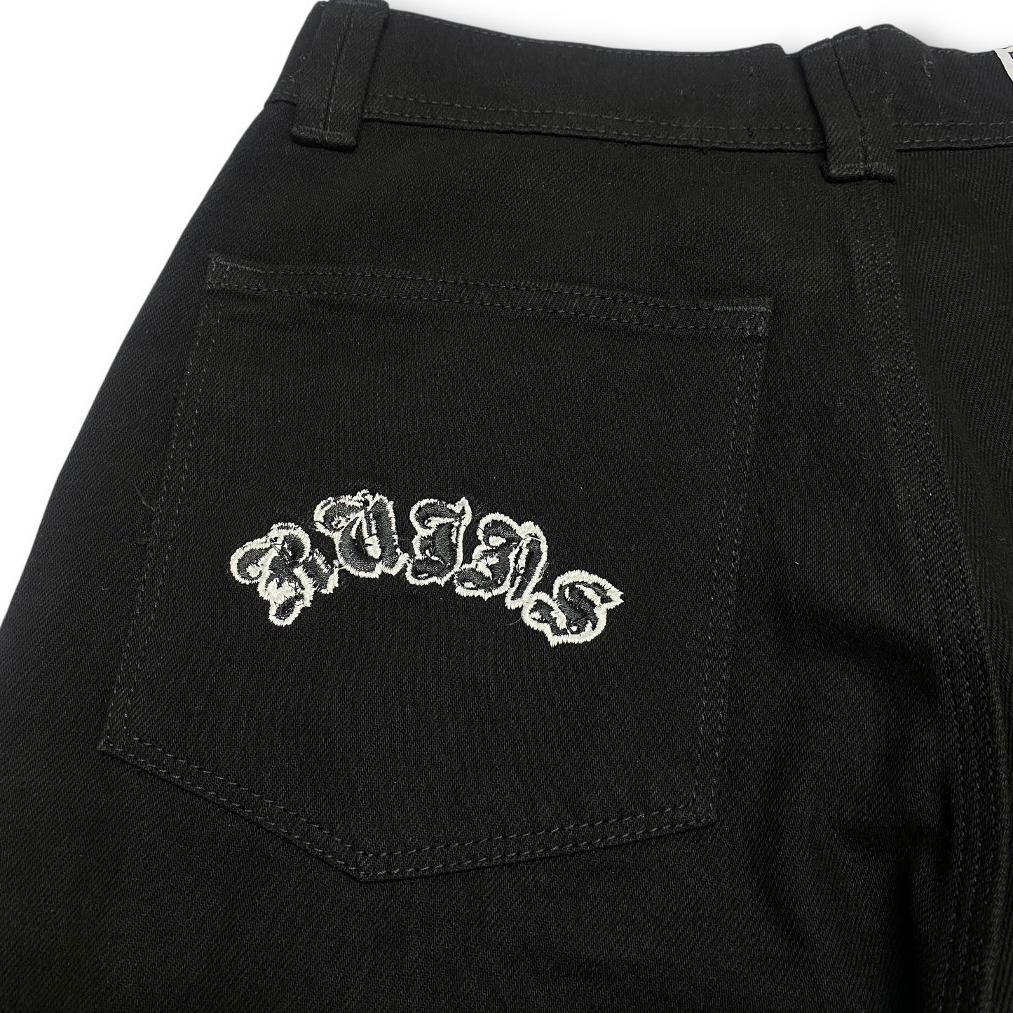 PANTALON NEGRO RUINS CLASICO-NUEVA COLECCION