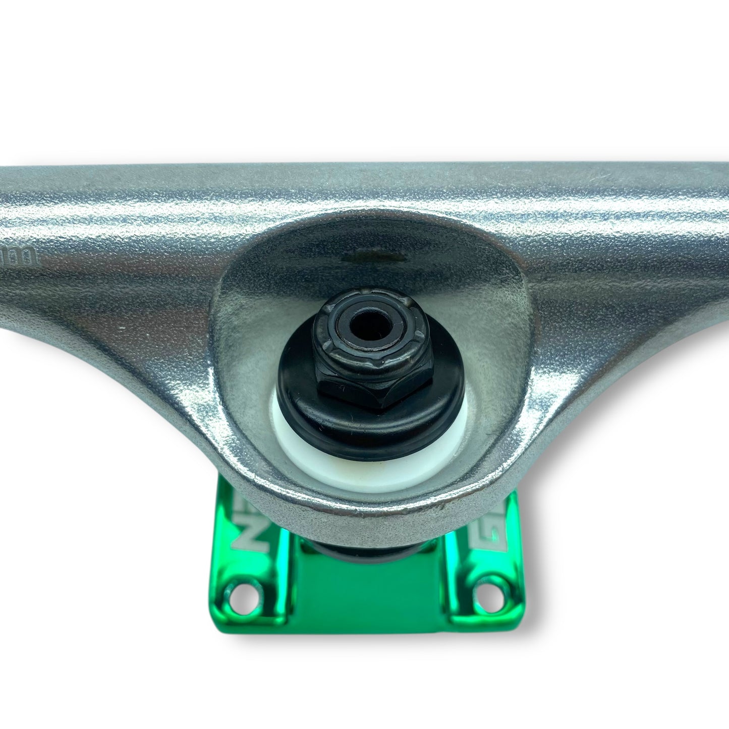 TRUCKS GOLDEN BASE VERDE