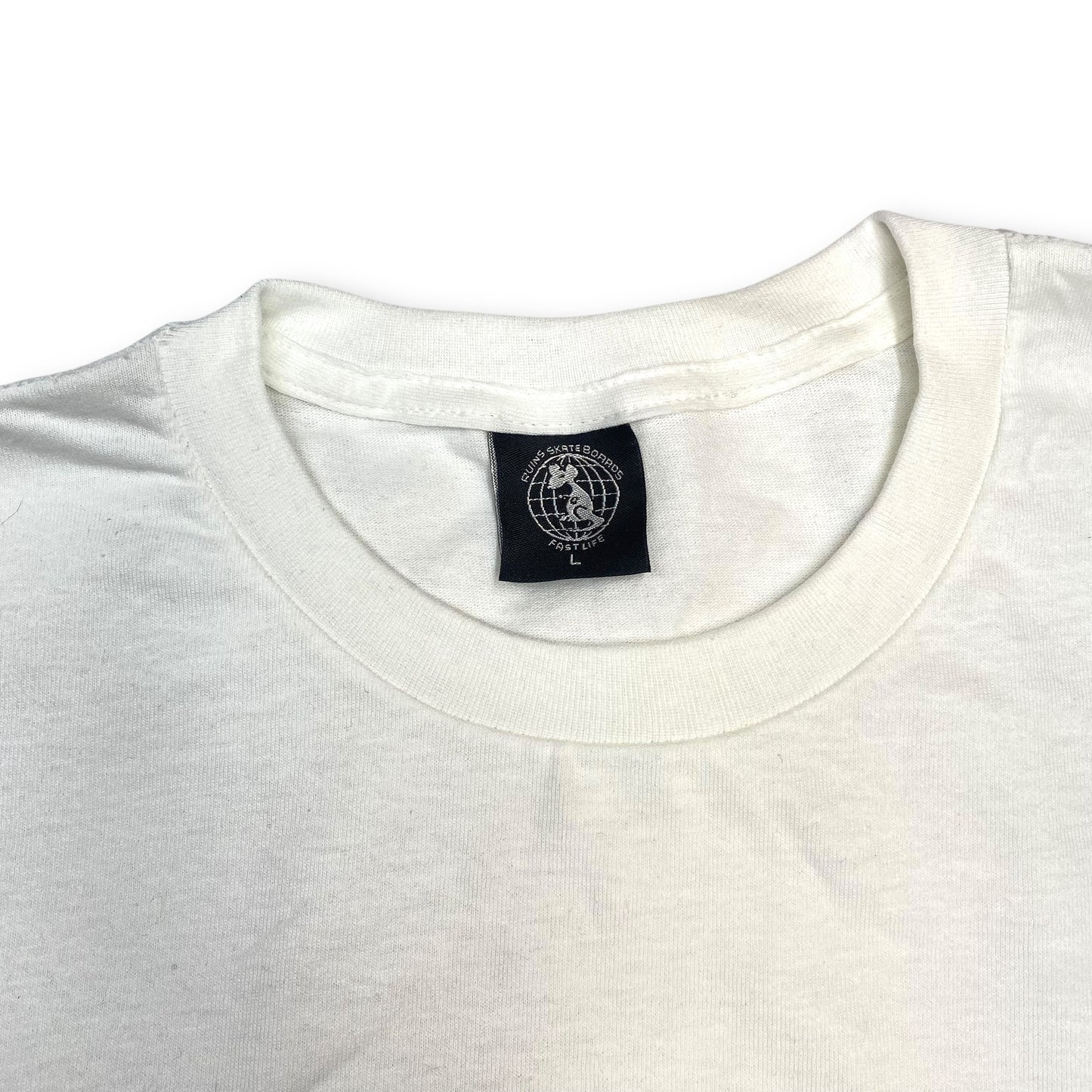 CAMISETA RUINS X CHONETT