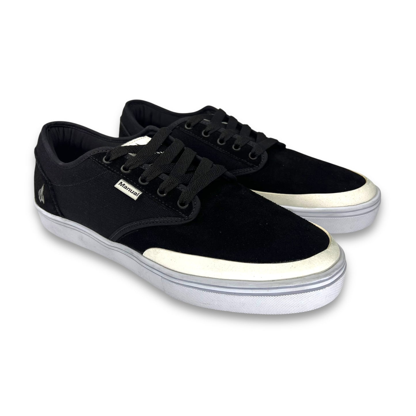MANUAL OM LOW PRO NEGRA SUELA BLANCA