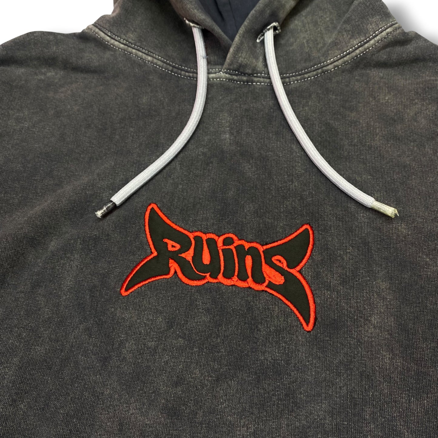 HOODIE RUINS ACID WASH PÚAS